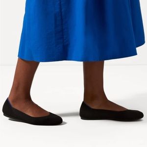 EUC Rothy's The Square - Navy - Size 7